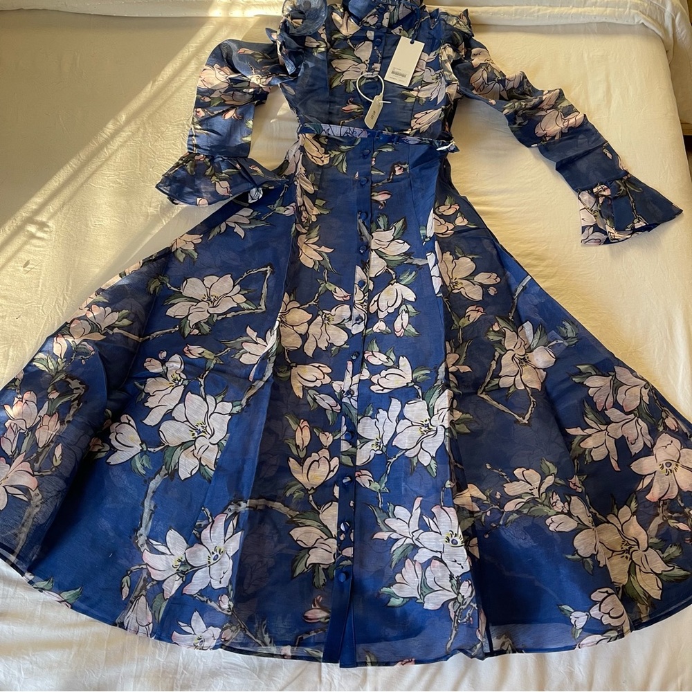 Brand New- Leo Lin Katrina Butterfly Sleeve Midi Dress 💙✨ - Picture 7 of 14